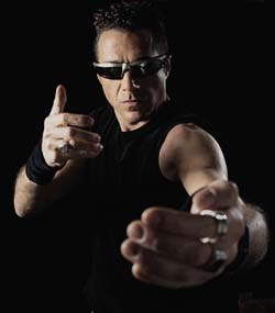 Joe T Vannelli
